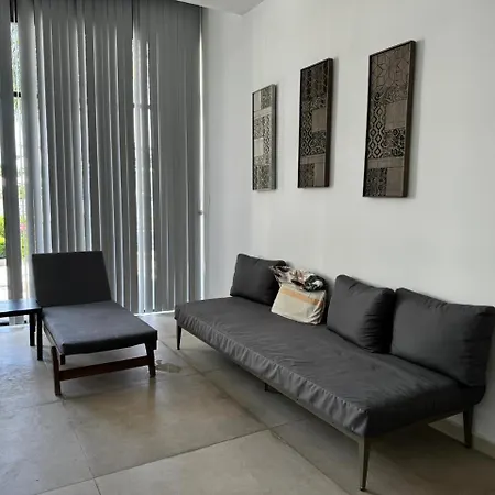 Daire Courtyard Long Beach, северный кипр, бассейн, терраса, 500м от моря