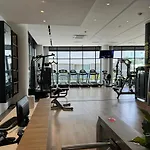 Modern Pool & Terrace 5 Min To At Courtyard Long Apartment *