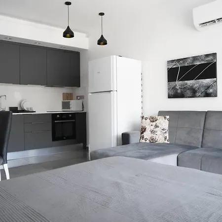 Courtyard Long Beach, северный кипр, бассейн, терраса, 500м от моря Iskele District (Northern Cyprus)