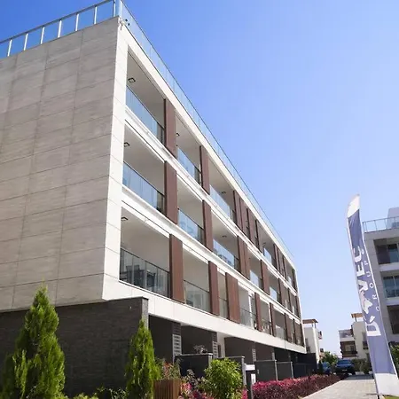 Courtyard Long Beach, северный кипр, бассейн, терраса, 500м от моря * Iskele District (Northern Cyprus)