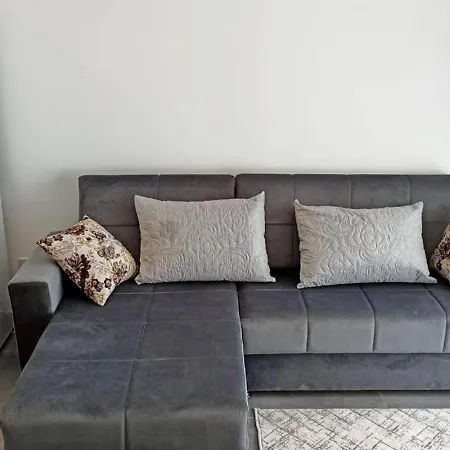 Modern Pool & Terrace 10 Min To At Courtyard Long Apartment *