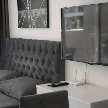 شقة Modern Pool & Terrace 5 Min To At Courtyard Long *